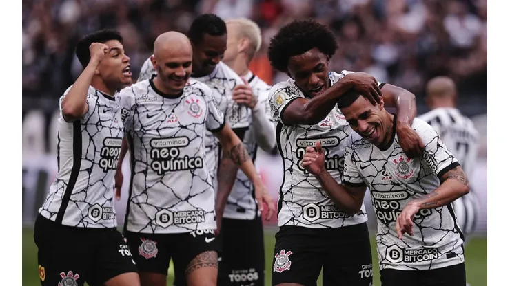 Jogadores do Corinthians comemoram gol