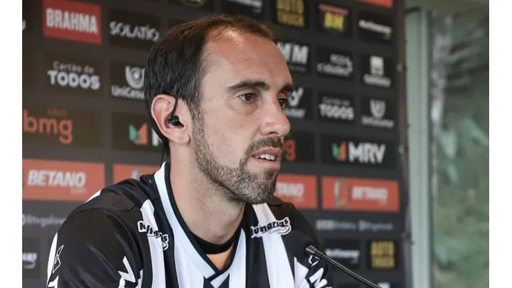 Novo zagueiro do Atlético-MG fala como jogador do clube pela primeira vez (Foto: Divulgação)