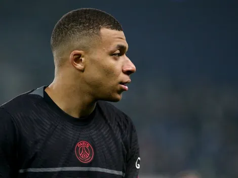 PSG pode contratar dois jogadores para convencer Mbappé renovar