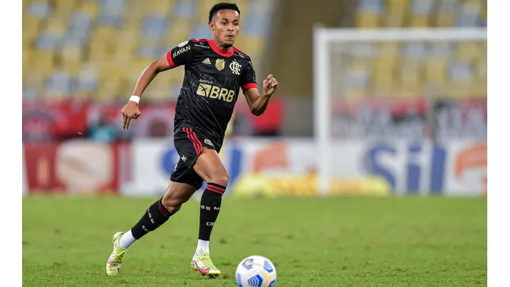 Lázaro é uma das promessas da base do Flamengo