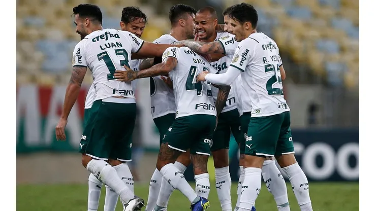 Jogadores do Palmeiras comemoram gol (Foto: Getty Images)