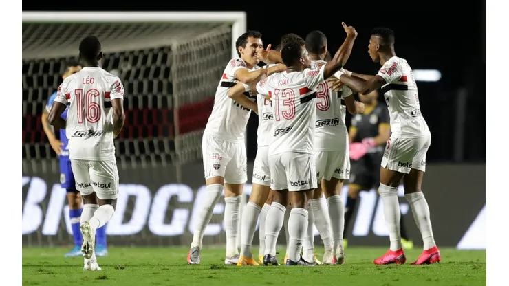 Sao Paulo v Binacional - Copa CONMEBOL Libertadores 2020