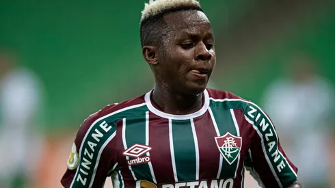 Cazares deixa o Fluminense para atuar na Ucrânia (Foto: Jorge Rodrigues/AGIF)