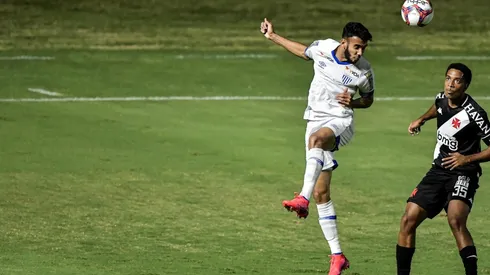 Getúlio deve ser anunciado em breve como novo reforço do Vasco (Foto: Thiago Ribeiro/AGIF)