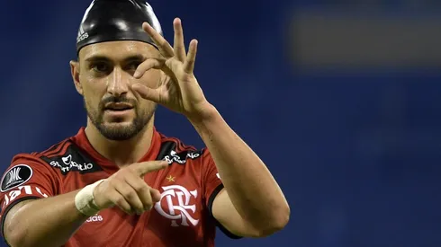 De Arrascaeta renovou o vínculo com o Flamengo (Foto: Getty Images)