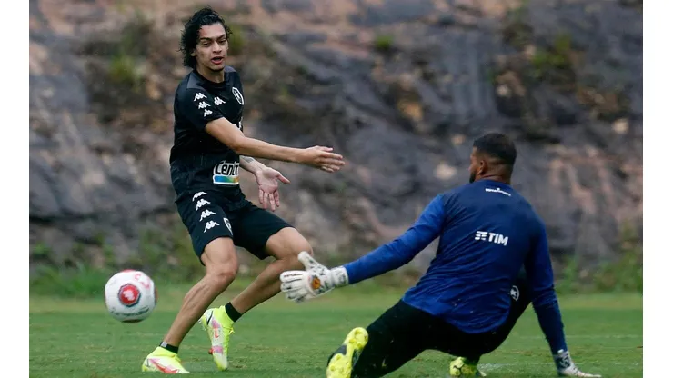 Matheus Nascimento testou positivo para a Covid-19 (Foto: Vitor Silva/Botafogo)