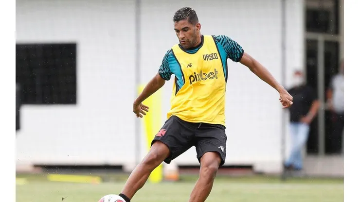 Isaque tem a oportunidade de dar a volta por cima no Vasco (Foto: Rafael Ribeiro/Vasco da Gama)