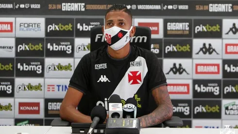Weverton revela que quer demonstrar mais do que só o lance em cima de Neymar (Foto: Rafael Ribeiro/Vasco da Gama)