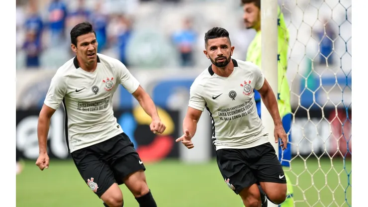 Cruzeiro v Corinthians - Brasileirao Series A 2016
