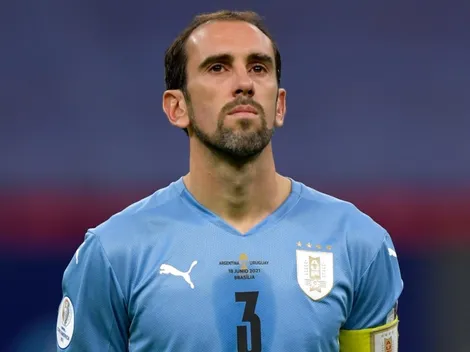 Atlético-MG anuncia contratação do zagueiro Godín, de 35 anos