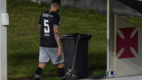 Medalhões do Vasco buscam rescisão amigável com o clube (Foto: Thiago Ribeiro/AGIF)