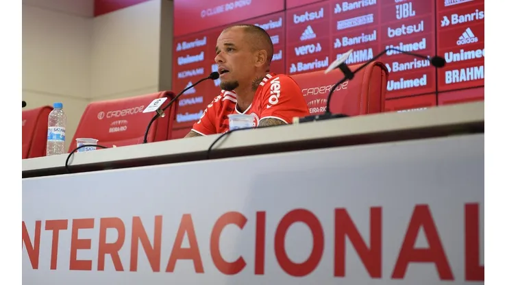 D'Alessandro assinou contrato de quatro meses e vai se aposentar ao fim do estadual (Foto: Ricardo Duarte/Internacional)