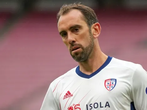 Perto do Galo, Godín terá que esperar para vir ao Brasil