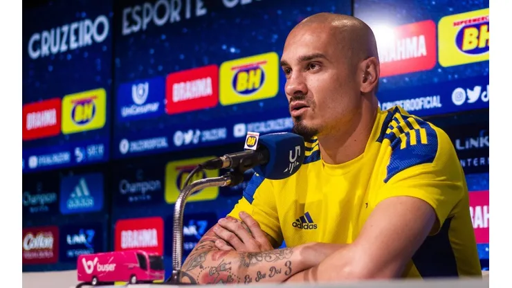 Maicon revela motivo por ter acertado com o Cruzeiro (Foto: Gustavo Aleixo/Cruzeiro)