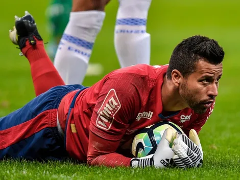 Cruzeiro negocia a contratação de goleiro de gigante brasileiro para a vaga de Fábio