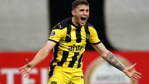 Giovanni González não renovou contrato com o Penãrol