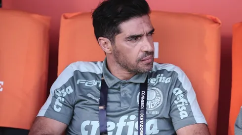 Abel Ferreira não conta com medalhão para 2022 (Foto: Ettore Chiereguini/AGIF)