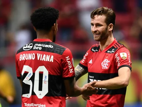 Tchau e bença! Zagueiro criticado no Flamengo dá adeus ao clube