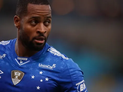 Clube brasileiro anuncia a contratação do zagueiro Dedé, ex-Cruzeiro