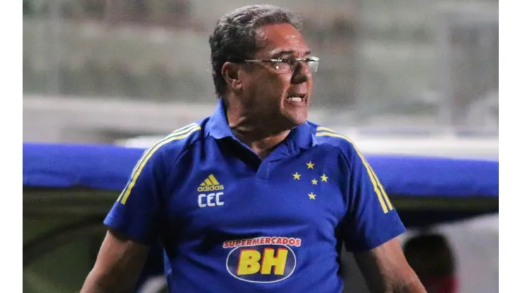 Vanderlei Luxemburgo, ex-treinador do Cruzeiro (Foto: Fernando Moreno/AGIF)