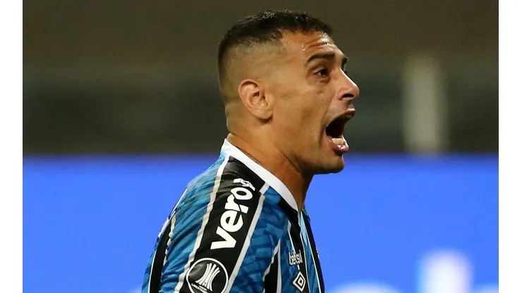 Gremio v Santos - Copa CONMEBOL Libertadores 2020