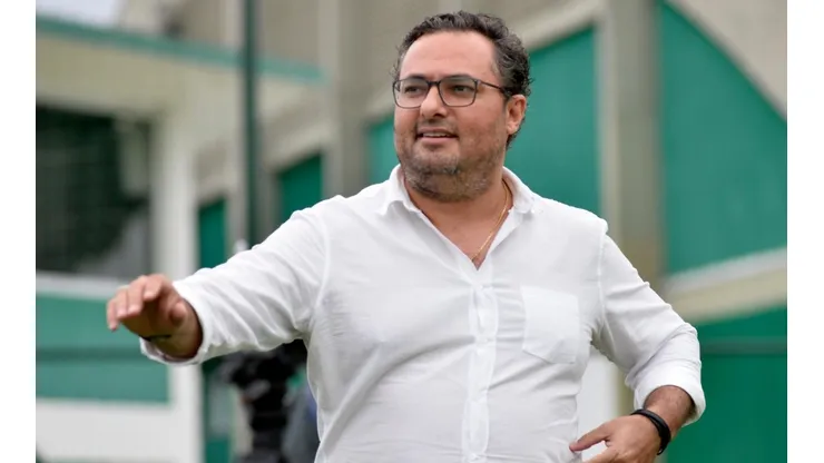 Alexandre Mattos pretendia fechar pacotão de peso para o Cruzeiro (Foto: Bruno Ulivieri/AGIF)