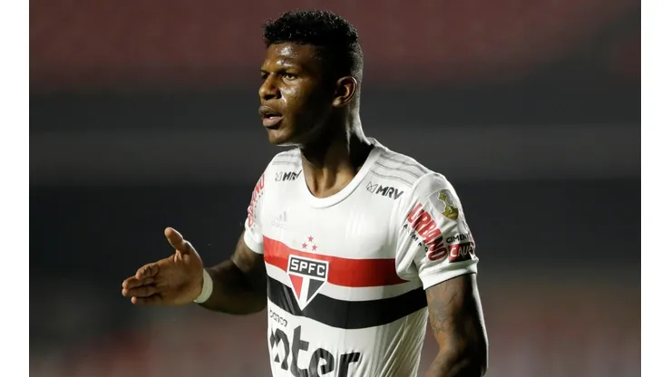 Arboleda está próximo de renovar o contrato com o São Paulo (Foto: Getty Images)