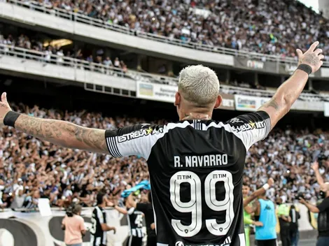 De saída para o Palmeiras, Rafael Navarro se declara ao Botafogo: "Amo muito"