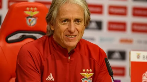 Benfica está de olho em zagueiro que está de saída do Flamengo