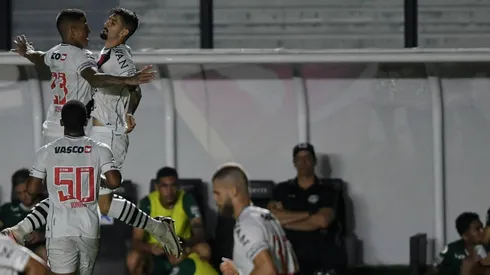 Ricardo está de malas prontas para o Japão (Foto: Thiago Ribeiro/AGIF)