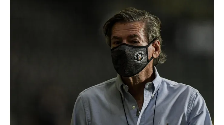 Vasco soma insucessos na tentativa de criar um novo modelo para o Departamento de Futebol (Foto: Thiago Ribeiro/AGIF)