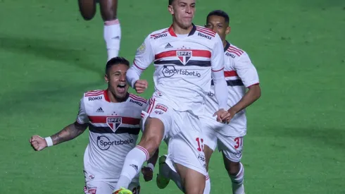 Vítor Bueno encabeça a lista de jogadores negociáveis do São Paulo