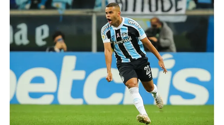 Alisson, jogador do Grêmio, pode reforçar o Santos em 2022