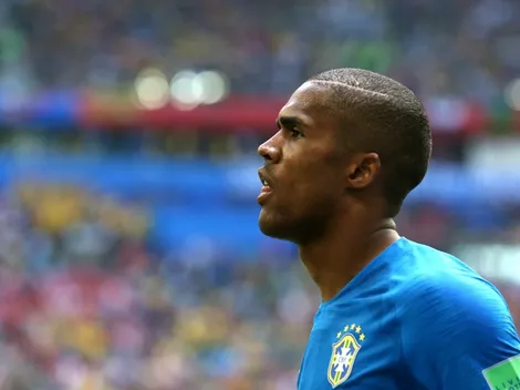 De saída do Grêmio, Douglas Costa recebe primeira proposta oficial