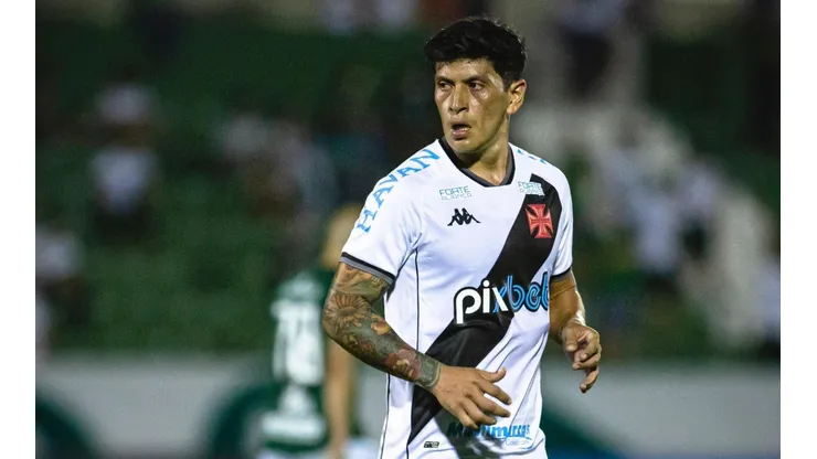 Cano pode ser o novo atacante do futebol árabe (Foto: Diogo Reis/AGIF)