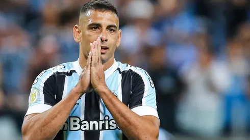 Diego Souza está livre no mercado para 2022 (Foto: Pedro H. Tesch/AGIF)