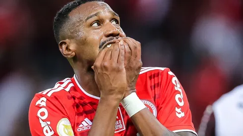 Edenilson, volante do Internacional, pode deixar o Beira-Rio