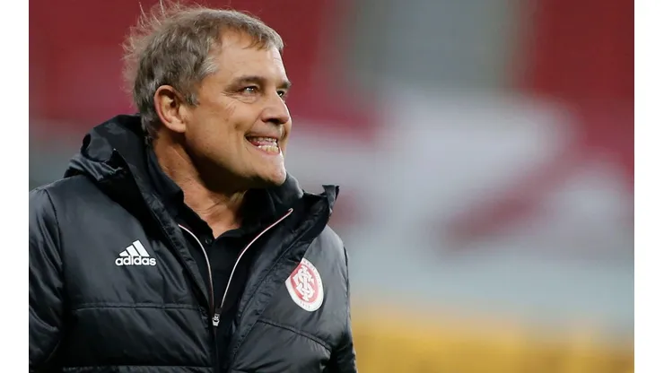 Diego Aguirre deixou o comando técnico do Internacional (Foto: Getty Images)