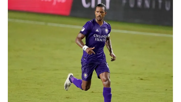 Nani foi ofericido ao Fluminense, que assustou com os valores para avançar na negociação (Foto: Mark Brown/Getty Images)