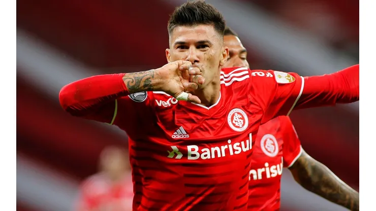 Internacional v Olimpia - Copa CONMEBOL Libertadores 2021