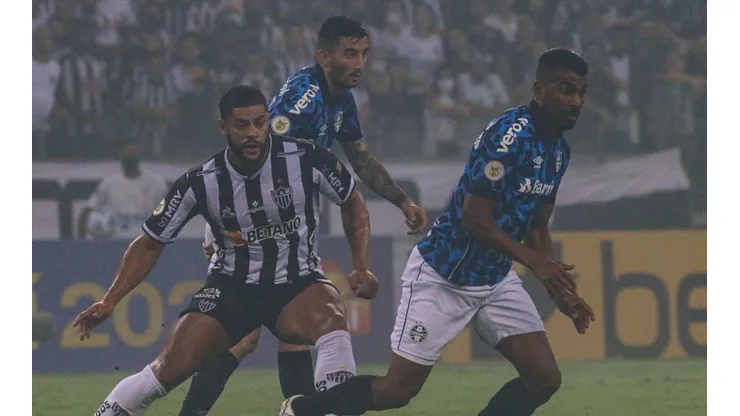 Grêmio enfrenta o campeão Atlético-MG precisando de um milagre contra o rebaixamento (Foto: Fernando Moreno/AGIF)