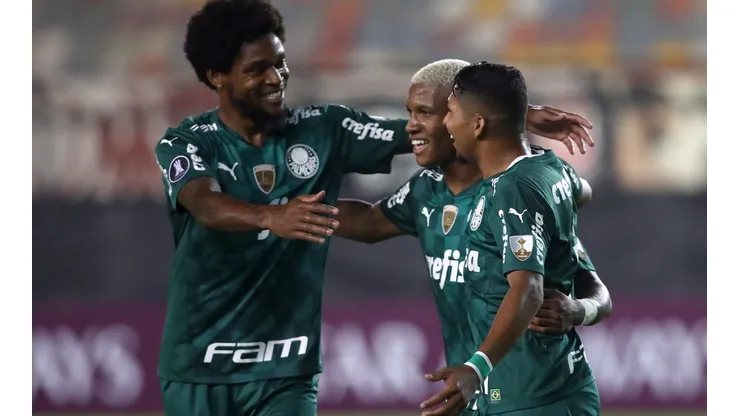 Universitario v Palmeiras - Copa CONMEBOL Libertadores 2021