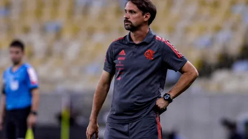 Maurício Souza pede desculpas a torcida do Flamengo após derrota para o Santos (Foto: Marcelo Cortes / Flamengo)