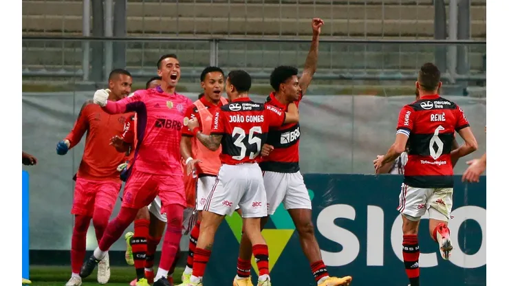 Gremio v Flamengo - Brasileirao 2021