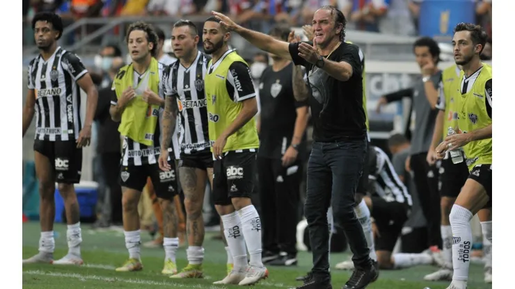 Cuca e jogadores serão homenageados pela Câmara de Belo Horizonte