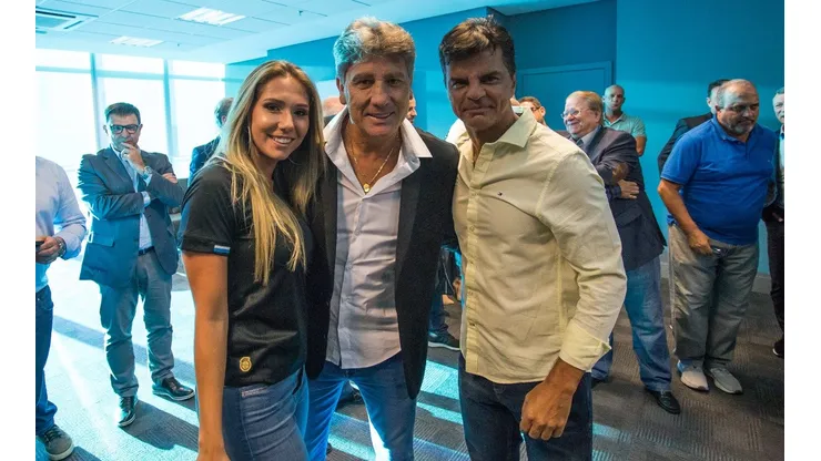 Alexandre Mendes está há anos ao lado de Renato Gaúcho