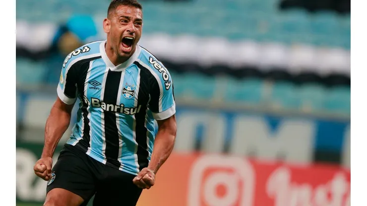 Gremio v Fluminense - Brasileirao 2021