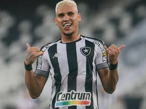 Palmeiras está próximo em acertar com atacante do Botafogo