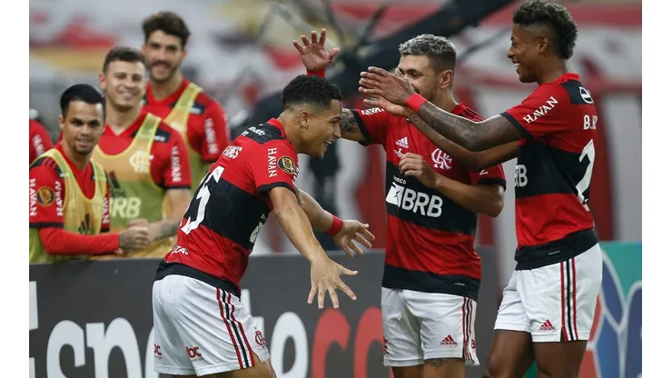 Flamengo v Fluminense - Rio de Janeiro State Championship Final
