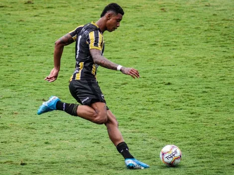 Destaque do Goiás entra na mira de clubes da Série A